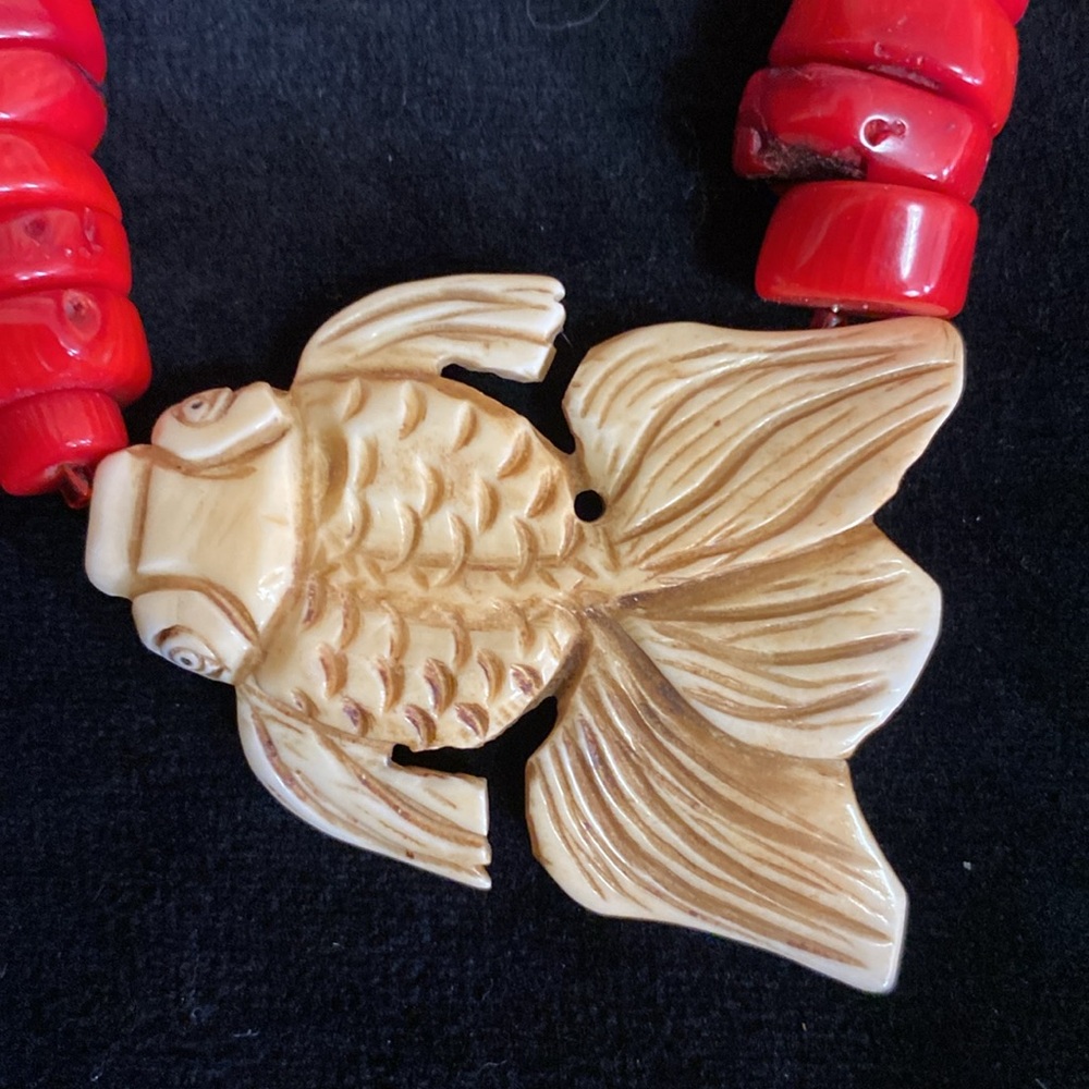 Red Coral Necklace with Fish Pendant - Picture 2 of 4